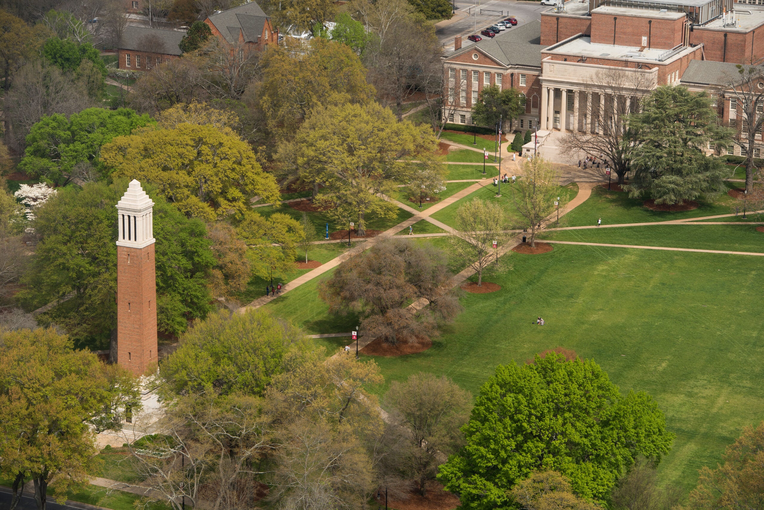 Arial picture of the University of Alabama's Quad. 